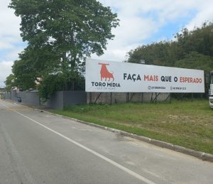 Toro Mídia Out Of Home: A Força que Conecta Marcas e Pessoas em Santa Catarina
