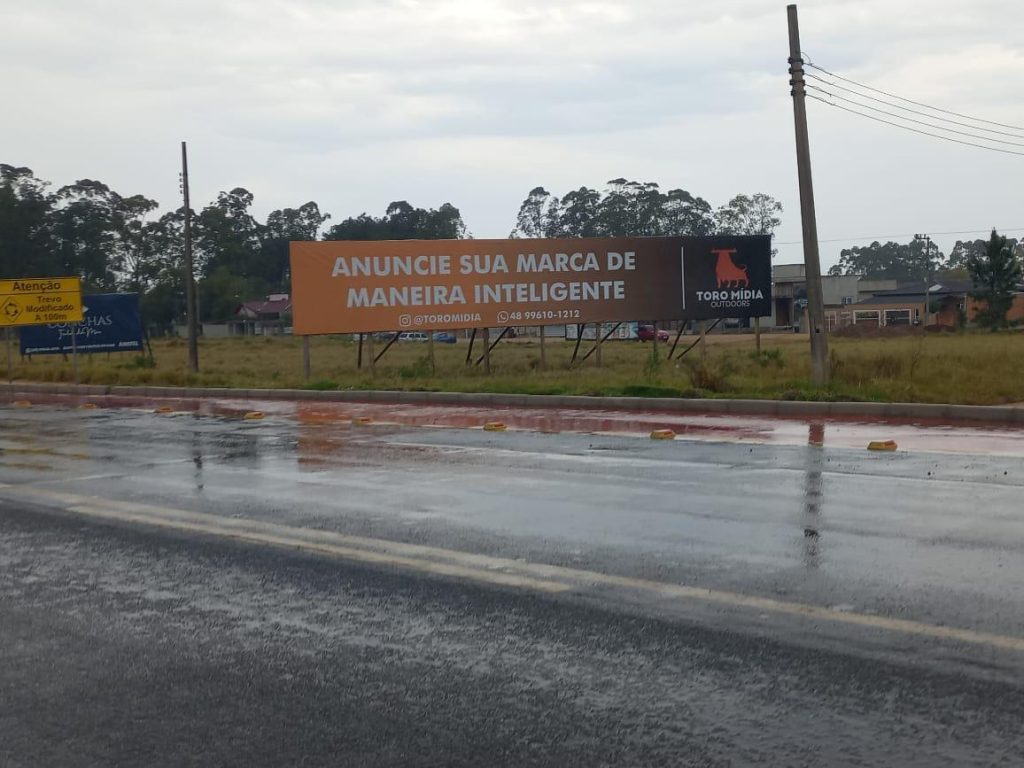 Por Que Escolher Anunciar Outdoor em Meleiro?